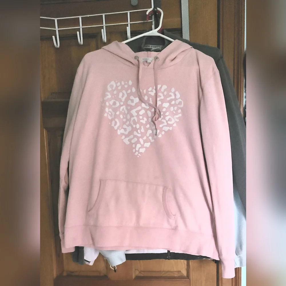 BOGO FREE Victoria's Secret Coral Sweatshirt/Hoodie size XL in EUC